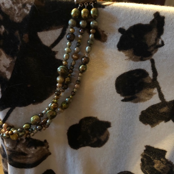 Designer Pearl Triple Strand Necklace Vintage NIB - Picture 2 of 2